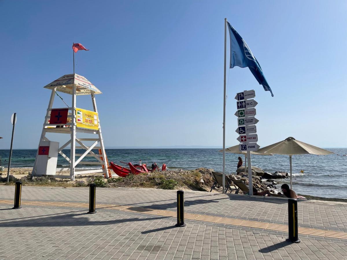 Вилла Nikiti Palataki Экстерьер фото